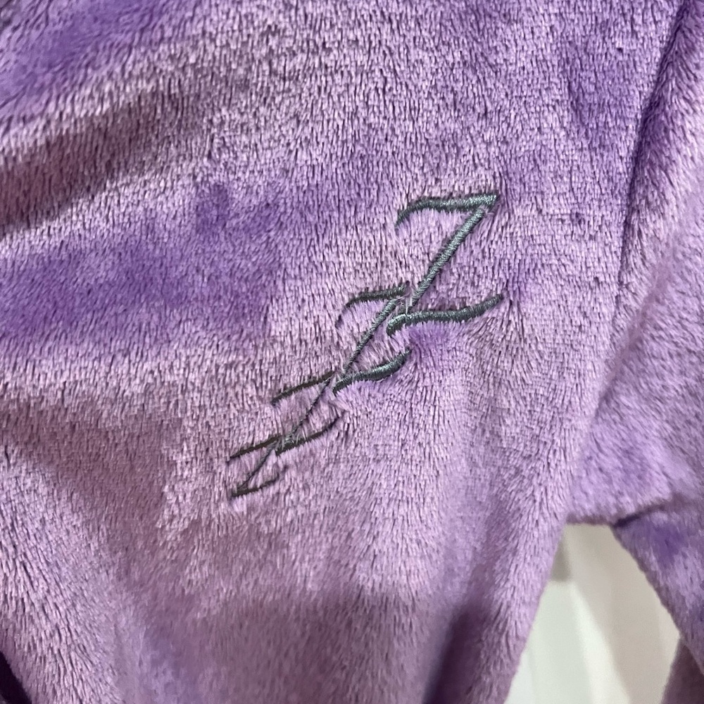 Girls’ Plush Robe! - Picture 3 of 7